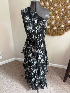 Petal & Pup Black One-Shoulder Floral Tiered Maxi Dress